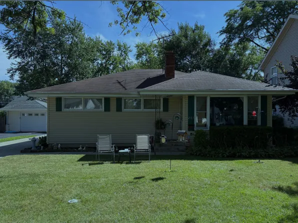 217 Highland Rd, Grayslake, IL 60030