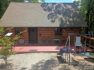 653 Lakeview Dr N, Marion, NC 28752