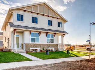 1211 N Mahogany Blvd SE, Calgary, AB T3M3X8