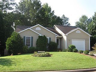2nd image of 211 Lonesome Pine Dr