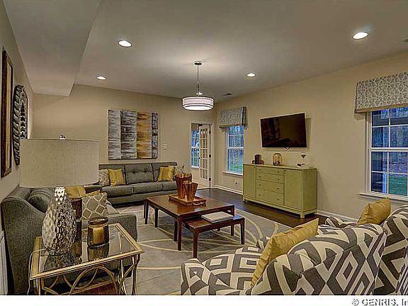 5th image of 6004 Amber Dr