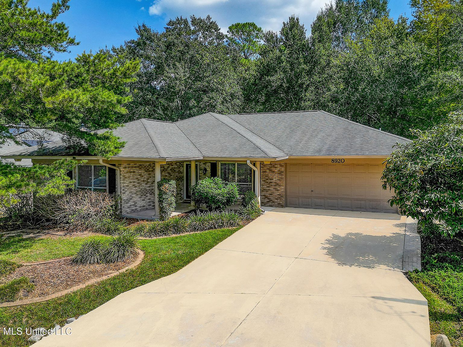 8920 Anahola Ct — Diamondhead Country Club