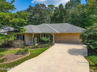 8920 Anahola Ct, Diamondhead, MS 39525