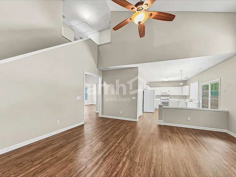 4615 Ridgefair Dr — Photo 7