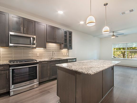 3rd image of 5607 Belmont Ave APT 130