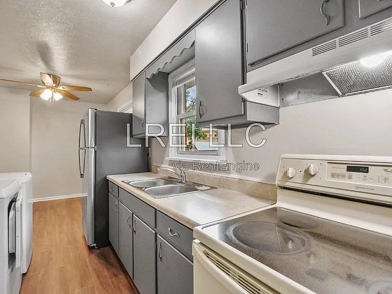 5112 Valiant Dr #3 — Photo 5