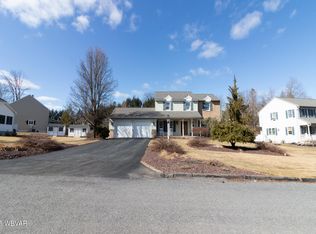 301 Woods Run Rd, Muncy, PA 17756