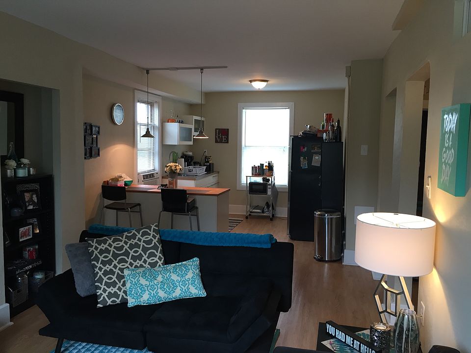 Living room/kitchen