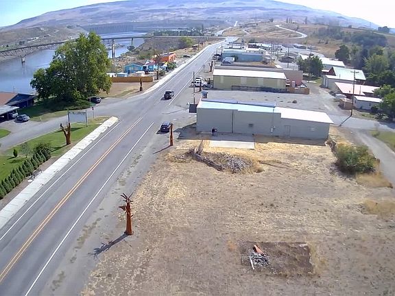 2nd image of 23 xx Foster Creek Avenue