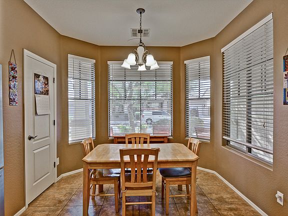 4th image of 11738 W Daley Ln