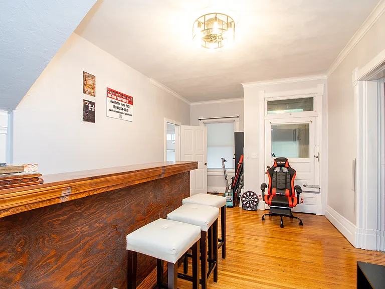 1405 W Barker Ave — Photo 4