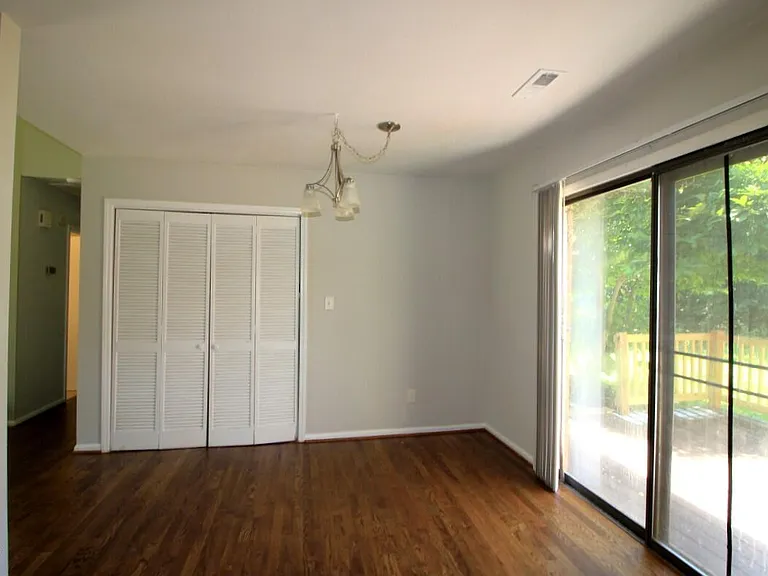 2833 Seclusion Ct #D — Photo 5