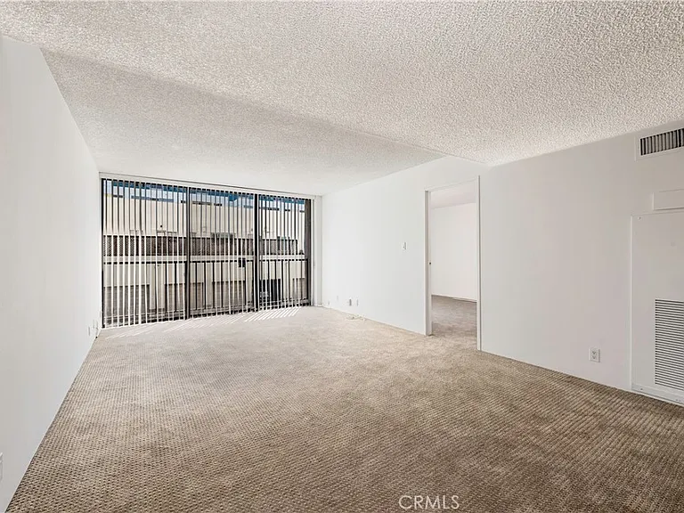 1750 E Ocean Blvd #201 — Photo 4