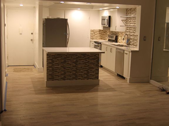 glass tile backs plash