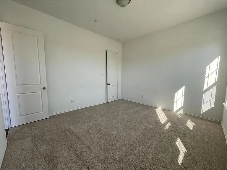 2207 Adena Springs Dr — Photo 18