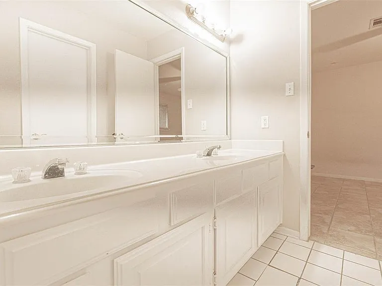 13103 Rincon Dr — Photo 26