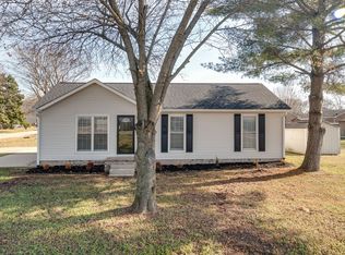 616 Rutherford Ln, Columbia, TN 38401