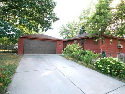 1801 Pennsylvania Ave S, Saint Louis Park, MN, 55426