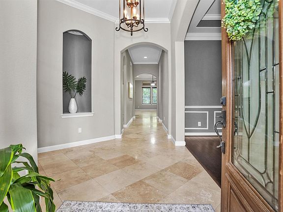 3rd image of 27910 Hansons Ct