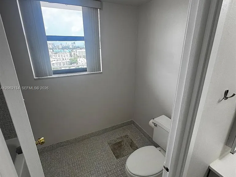 210 174th St #2110 — Photo 18