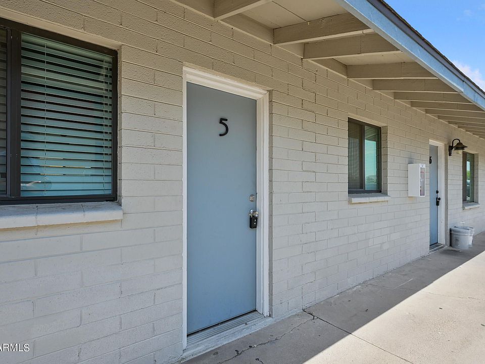 1st image of 1744 W Glendale Ave APT 5