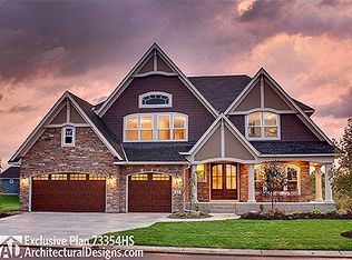 530 N Brainard St, Naperville, IL 60563