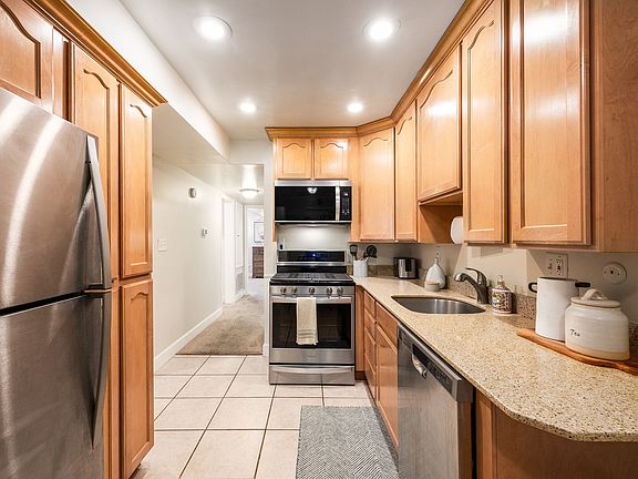 4th image of 2220 E Murray Holladay Rd APT 82