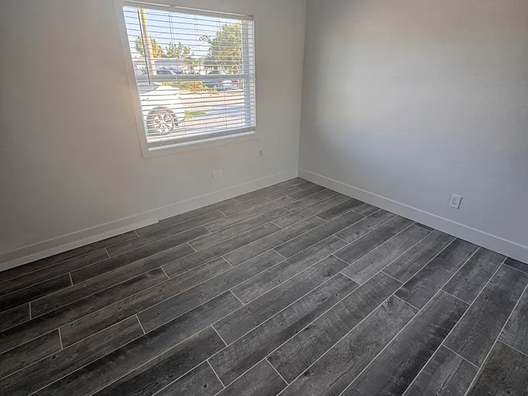 2215 W Vina Del Mar Blvd — Photo 15