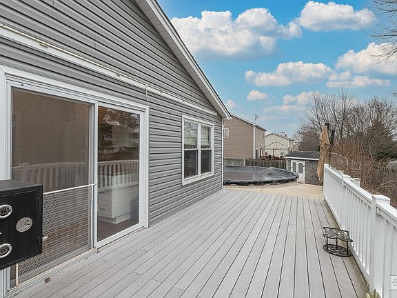 No maintenance deck!