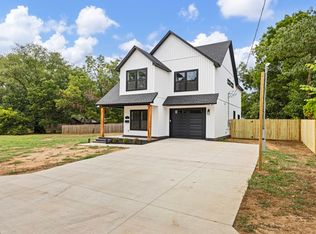 1000 W 3rd Pl, Russellville, AR 72801