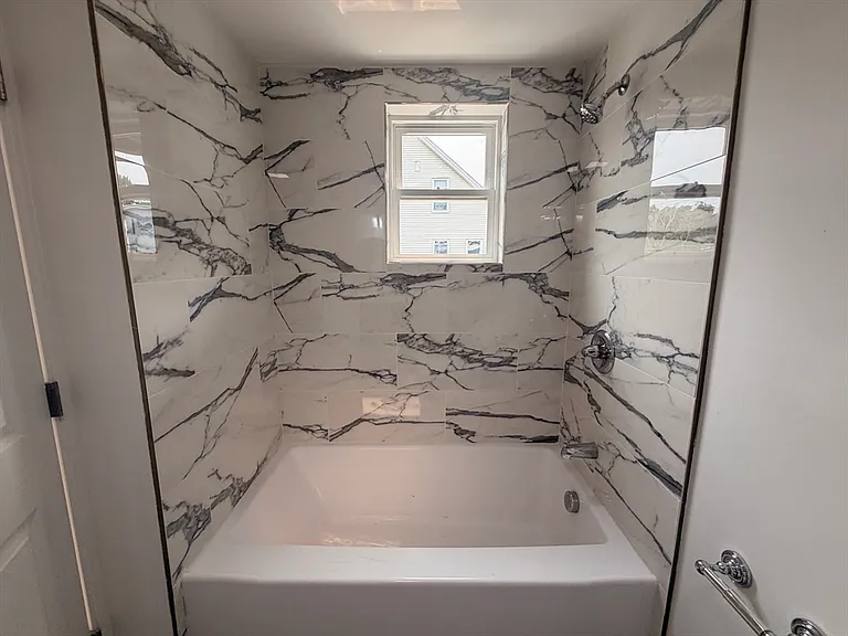 33 Pleasant St #2 — Photo 7