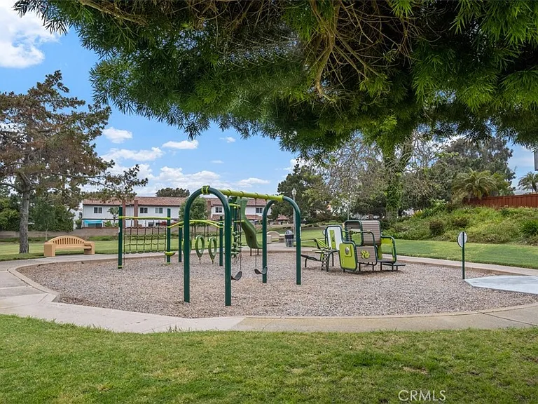 3341 Calle La Veta — Photo 42
