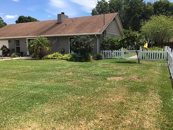 3rd image of 1503 Meadowridge Dr
