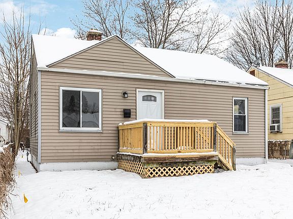3rd image of 2681 Hiawatha St
