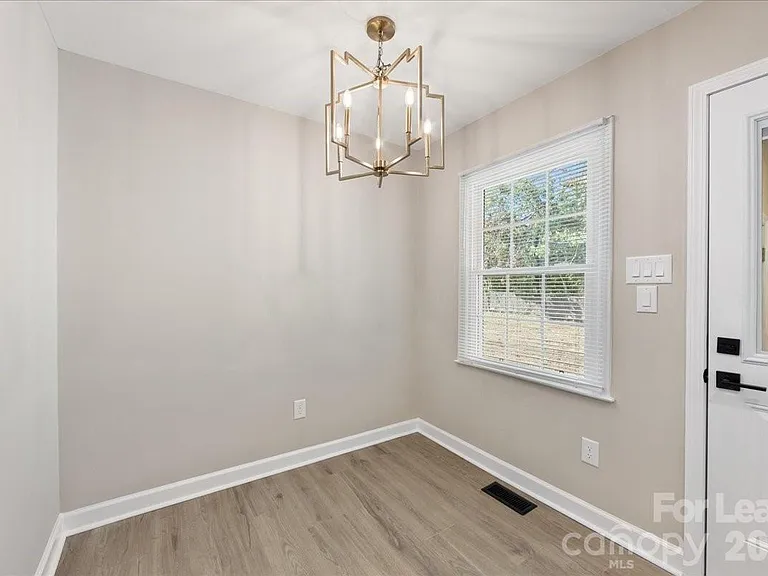 4706 Walden Ct — Photo 15