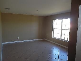 4th image of 114 NW 2nd Ave