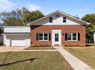 800 W Sycamore St, Chase City, VA 23924