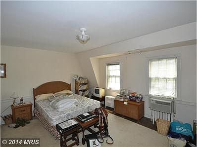 Bedroom (Master)