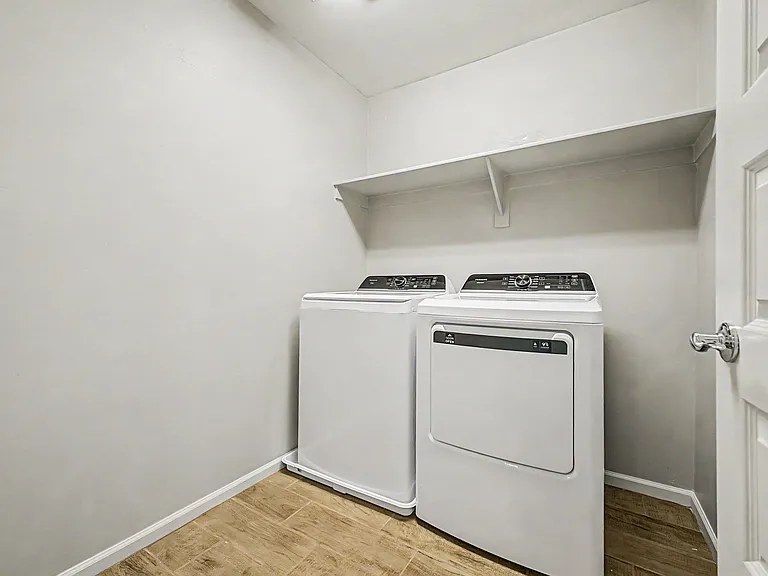 733 E Commonwealth Ave #27 — Photo 27
