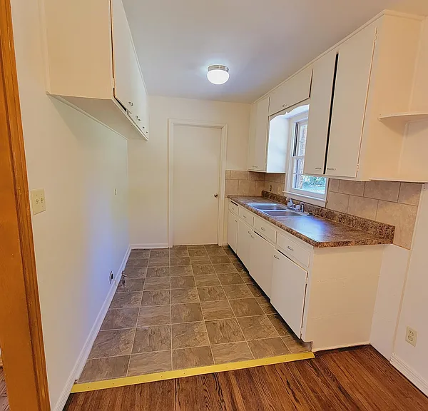 649 S Mission Rd — Photo 5