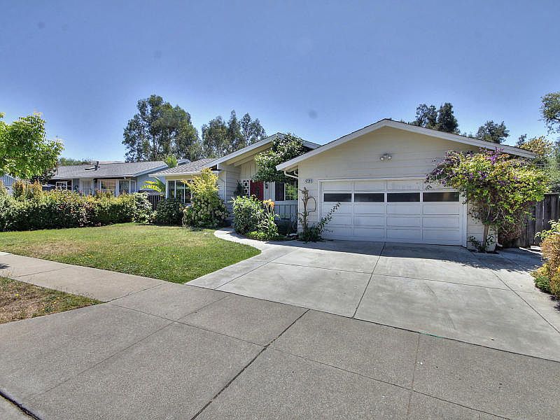 1st image of 42261 Camino Santa Barbara