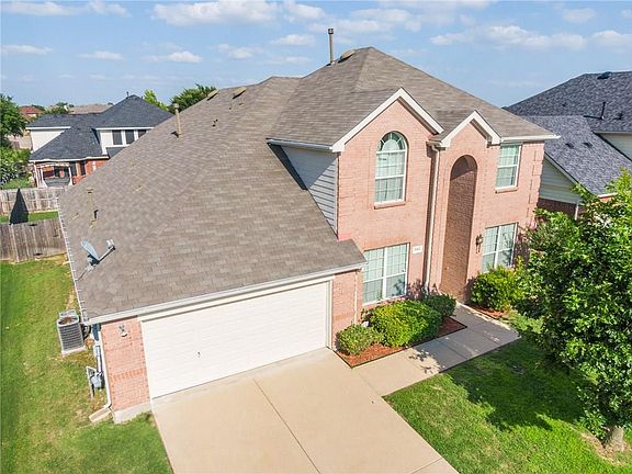 2nd image of 3162 Kingswood Ct