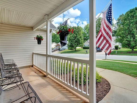 3rd image of 11 Granite Woods Way