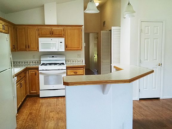 5th image of 232 E Cottonwood Pl