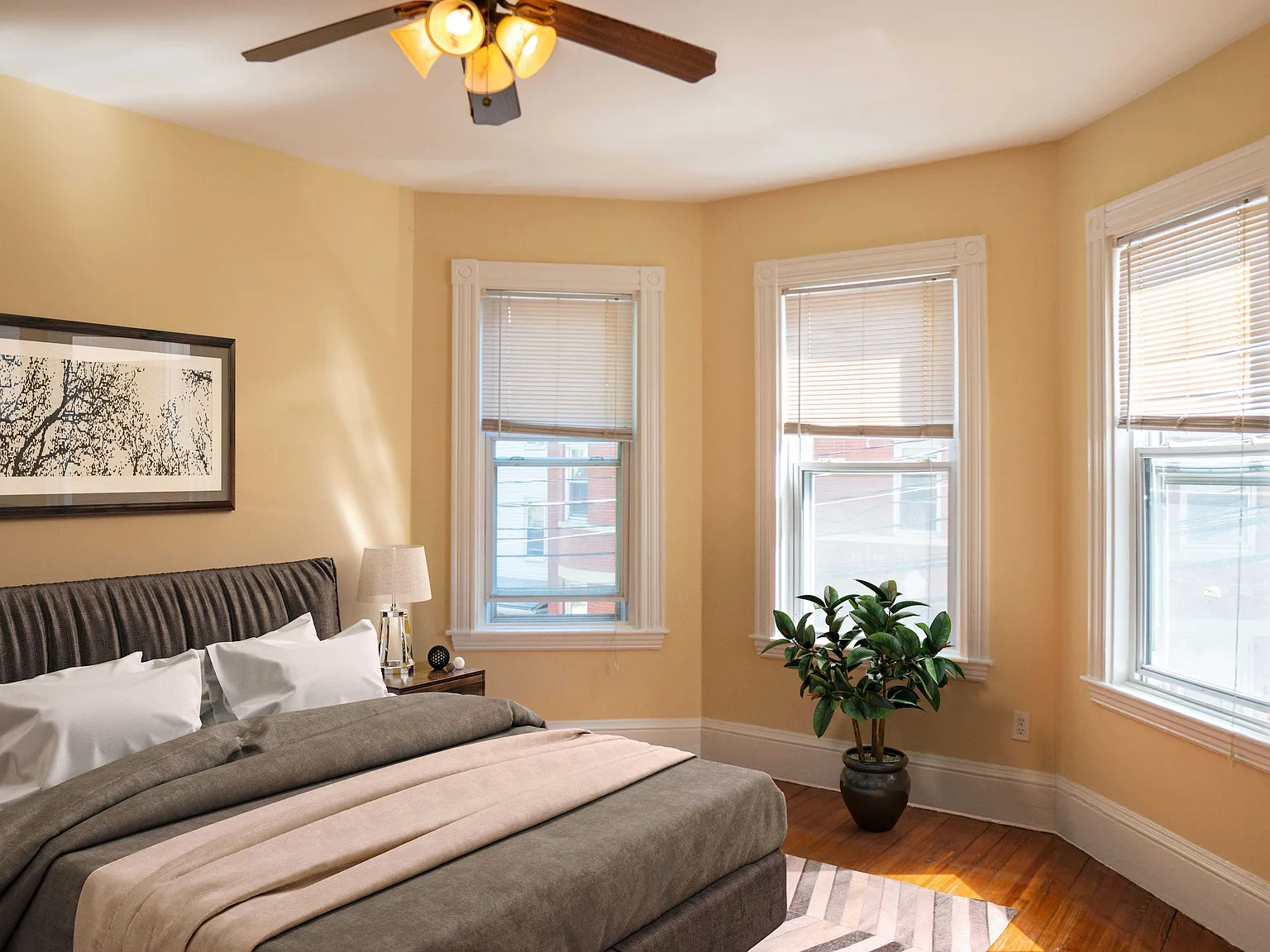 4 bed, $5,000 — Photo 4