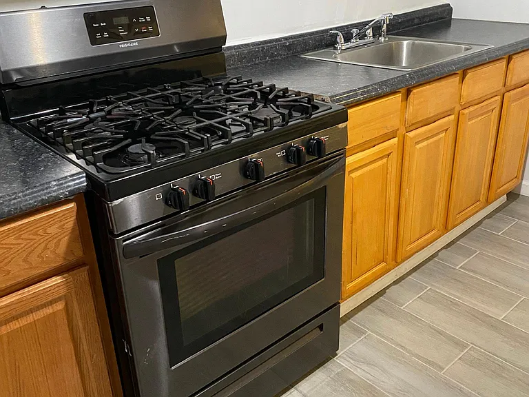 231 Arlington Ave #1 — Photo 8