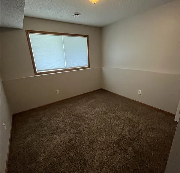 10660 Ironwood Pkwy — Photo 22