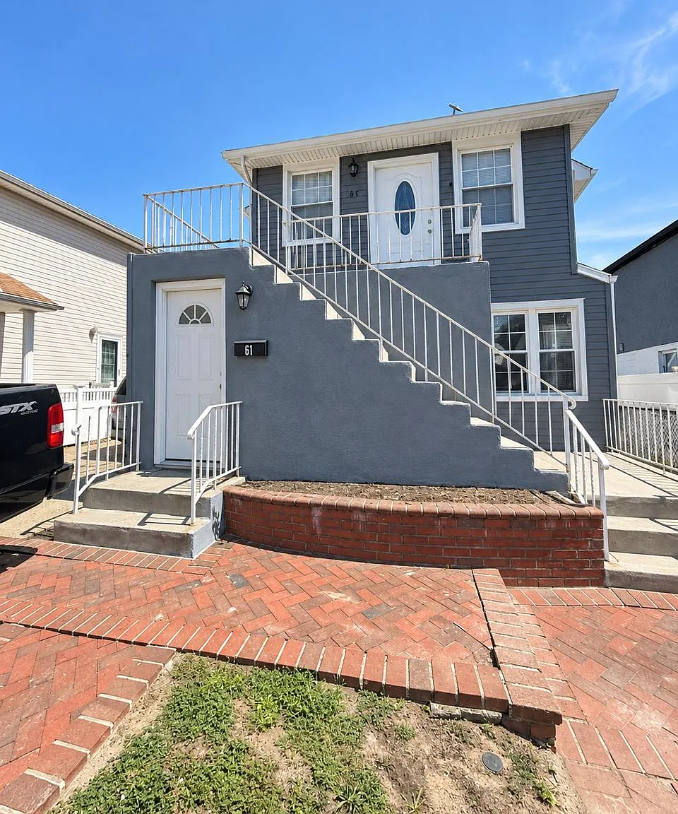 2 bed, $2,950 — Photo 2
