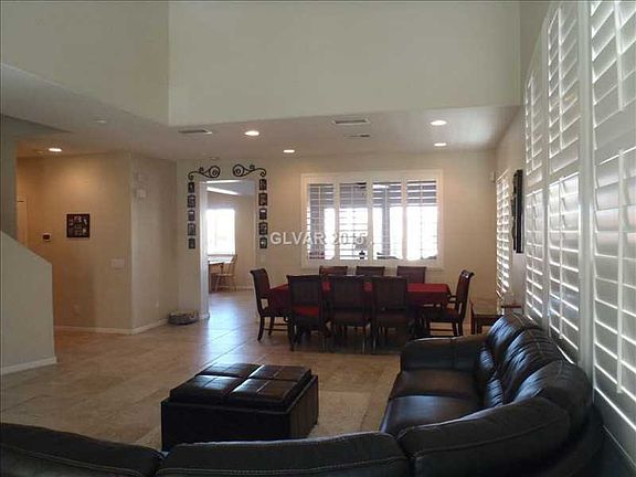 3rd image of 7236 Crescentville Ave