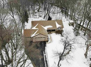 1360 Woodcreek Bnd, Rockford, IL 61108